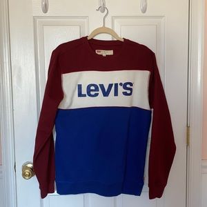 Levi’s logo sweatshirt